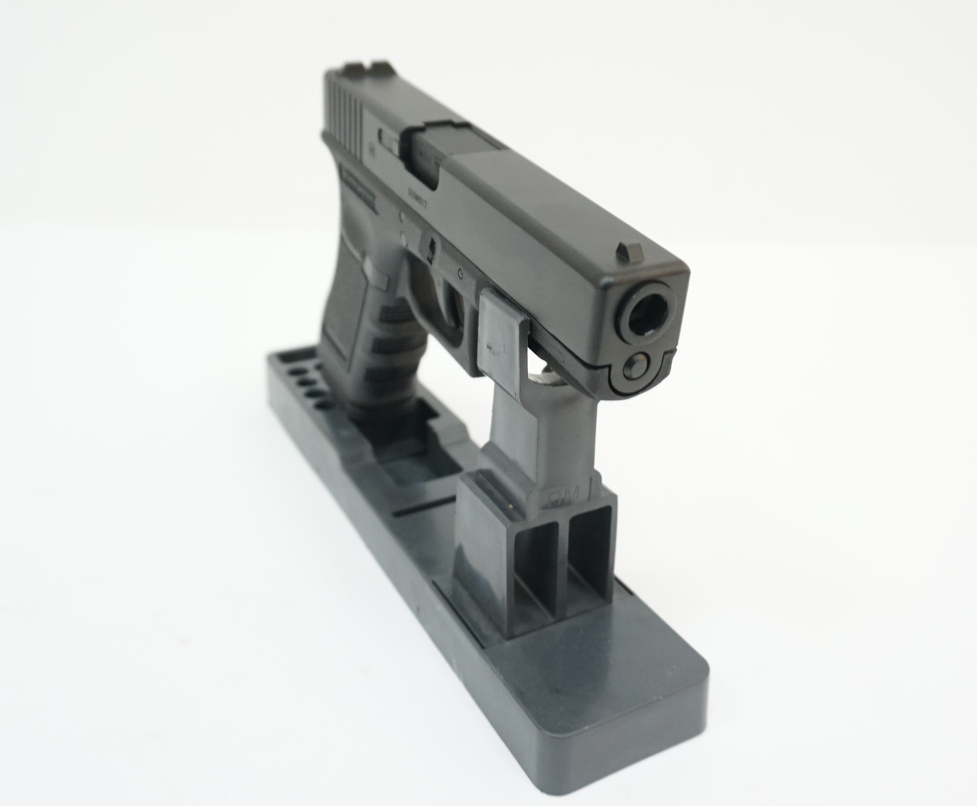 Пневматический пистолет Umarex Glock 17, изображение 9