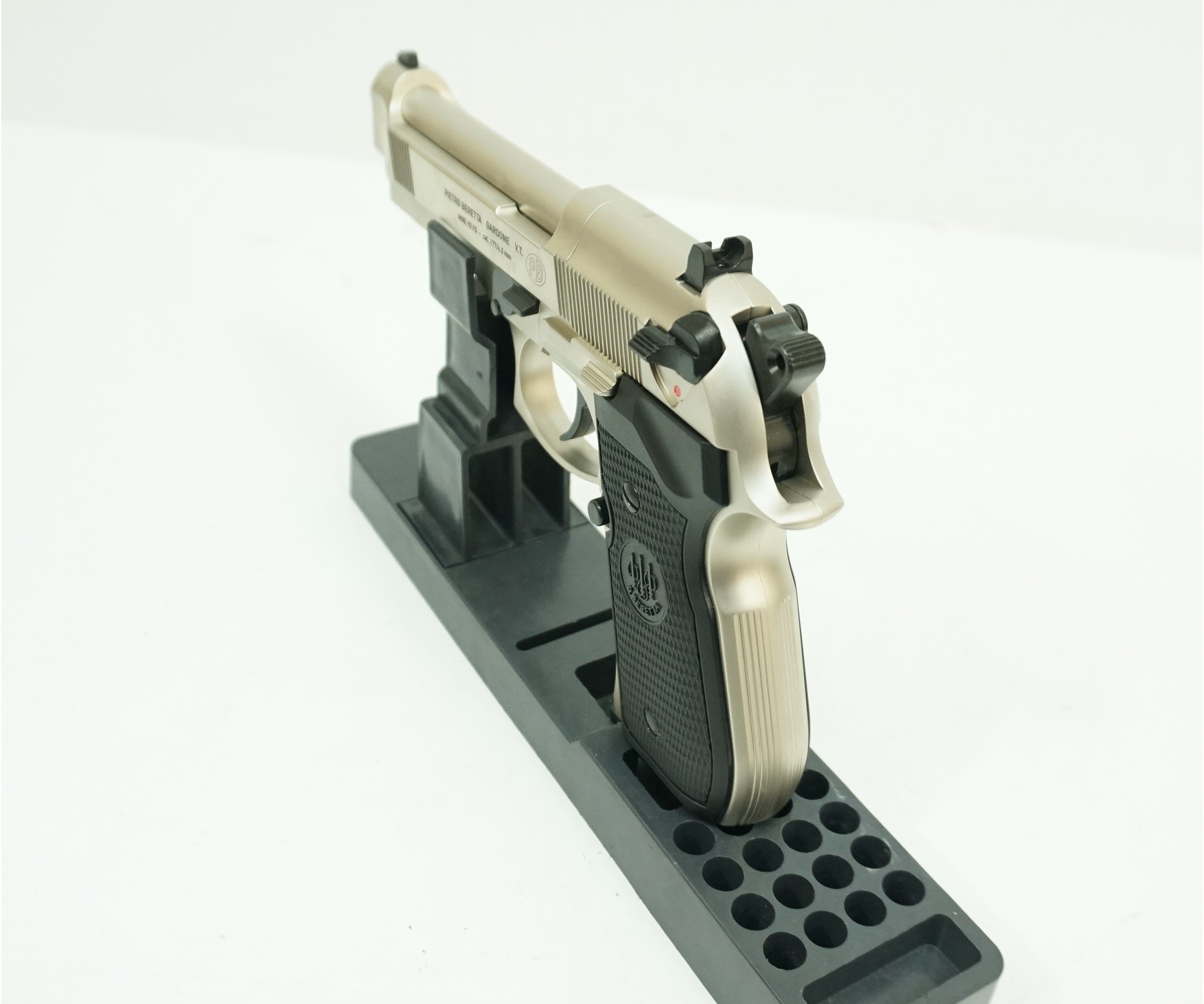 Пневматический пистолет Umarex Beretta M92 FS (никель), изображение 4