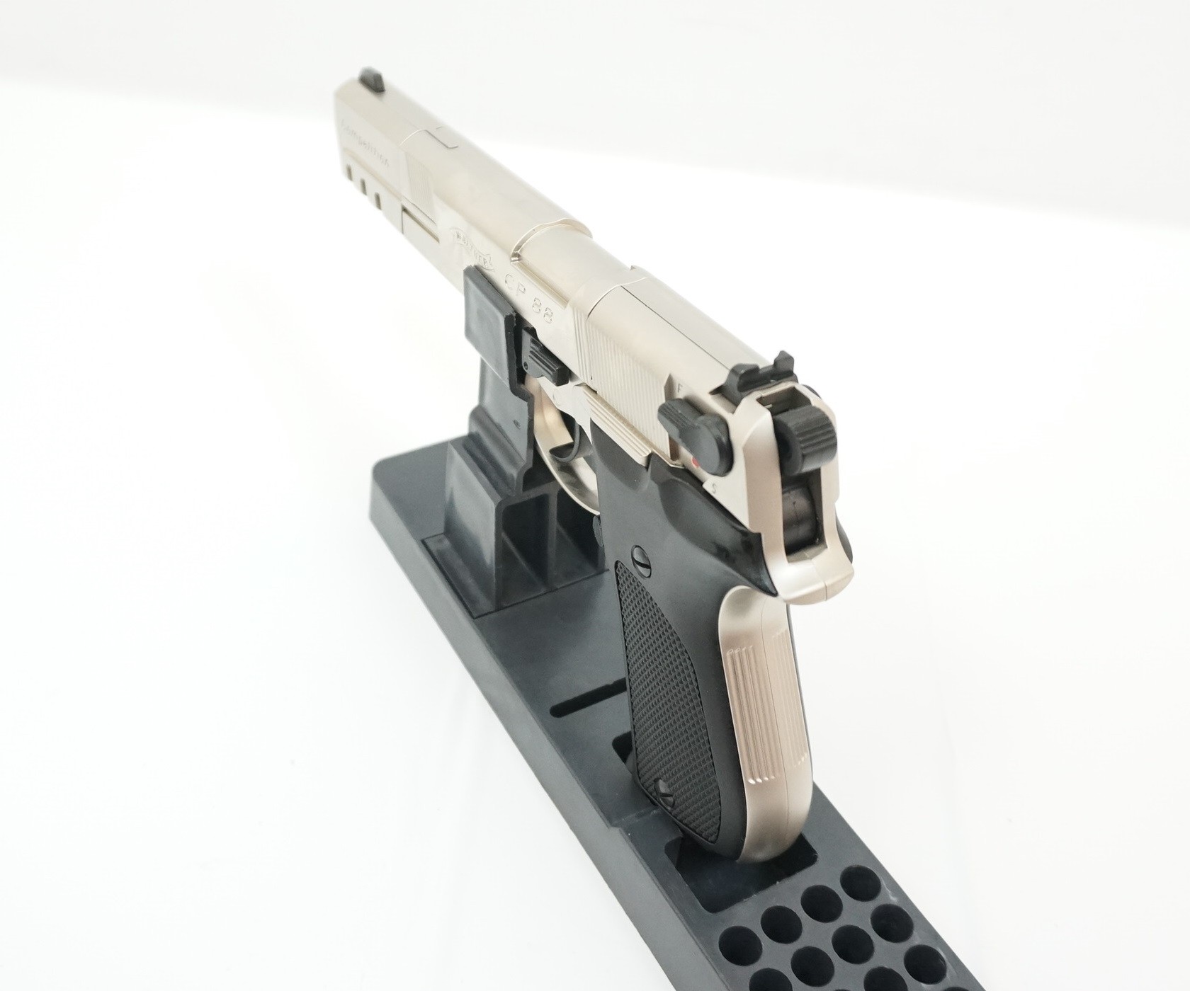 Пневматический пистолет Umarex Walther CP88 Competition Nickel, изображение 3
